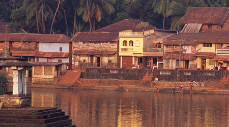 Gokarna temple tank